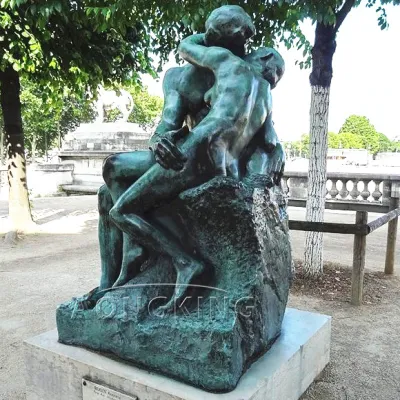 Statues de couple d'amour grandeur nature pour la décoration du parc